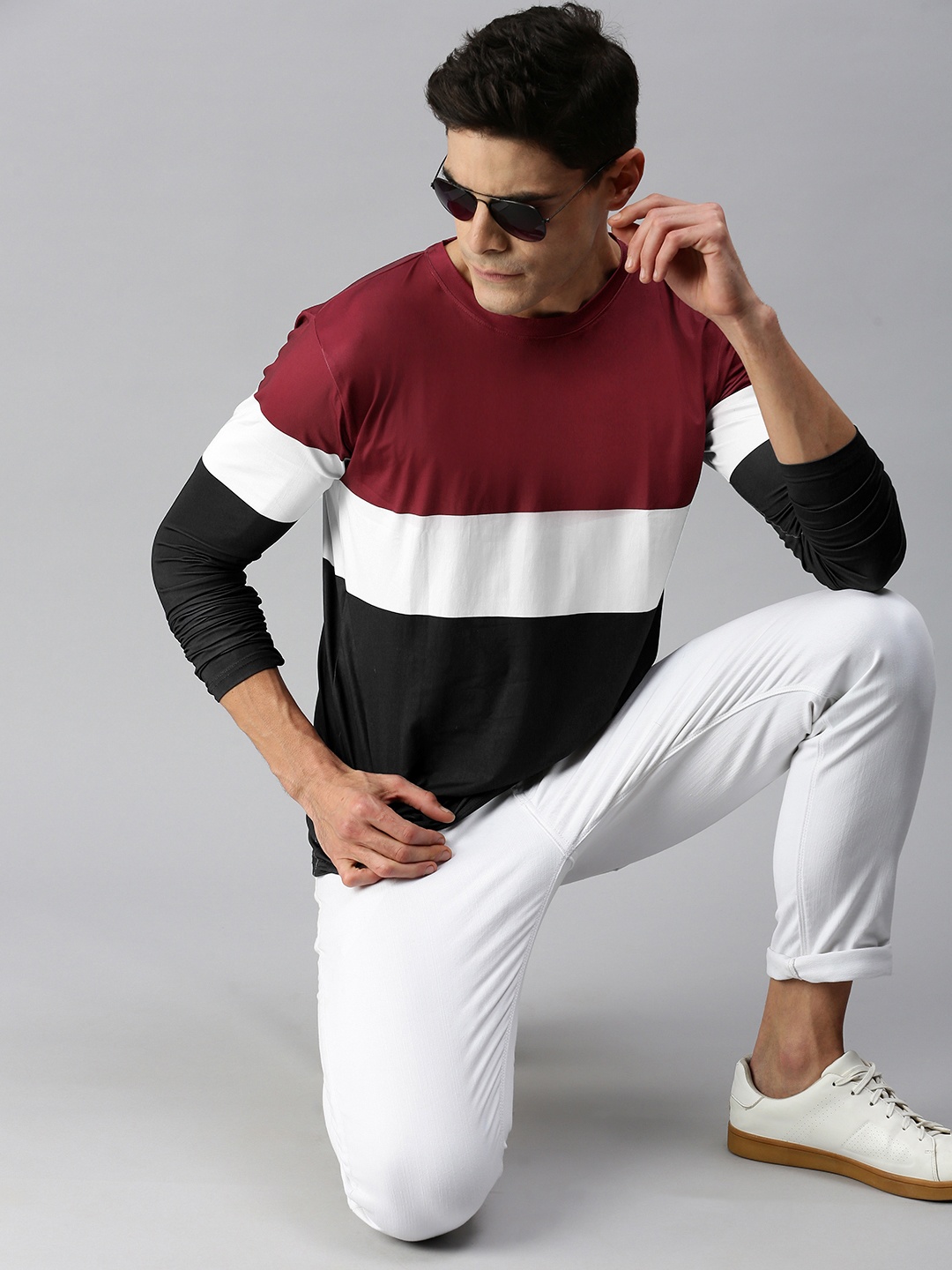 

mezmoda Men Black & Maroon Colourblocked Dry-Fit Round Neck T-shirt