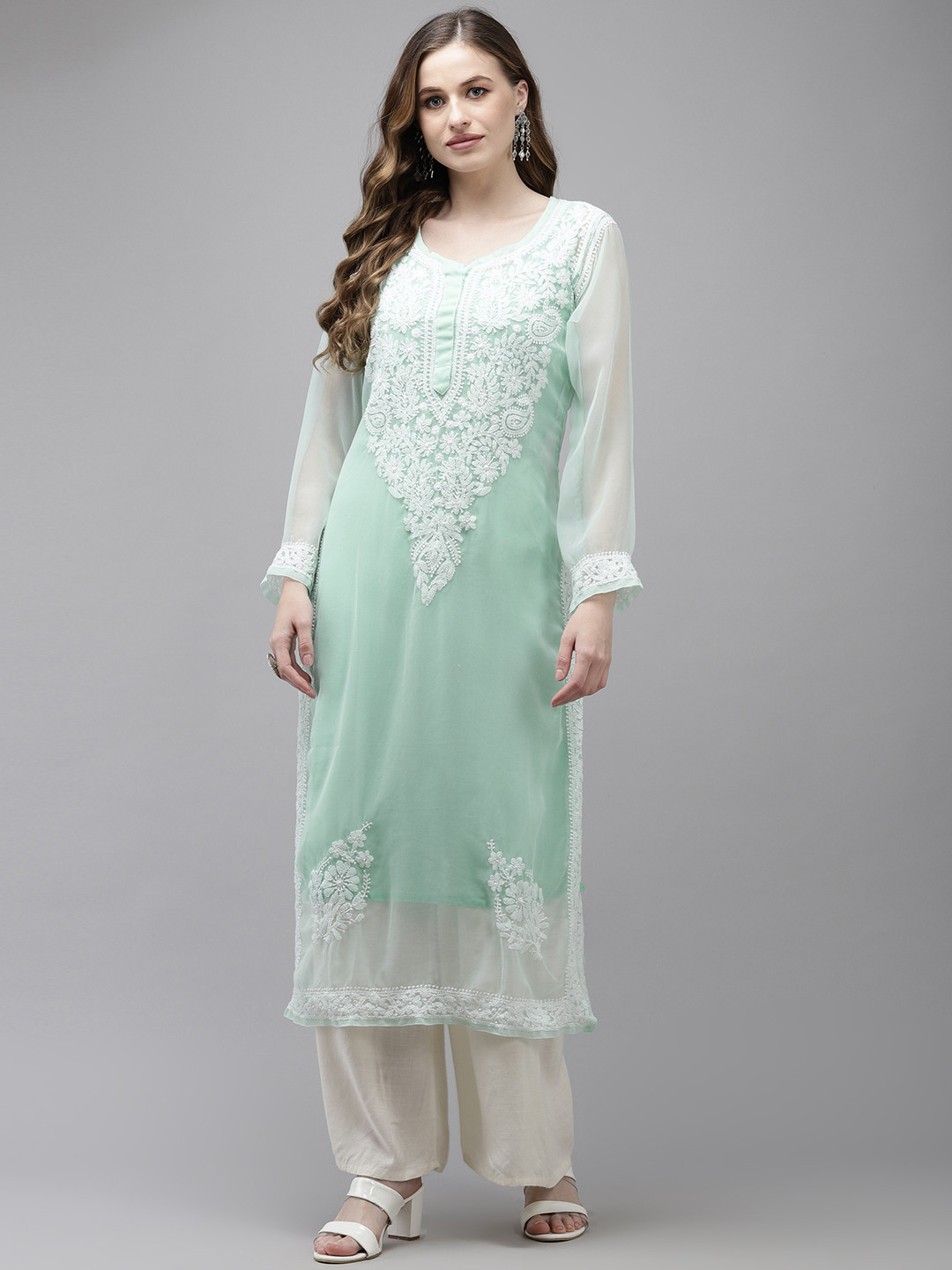 

ADA Women Sea Green Ethnic Motifs Chikankari Hand Embroidered Handloom Handloom Kurta with Slip