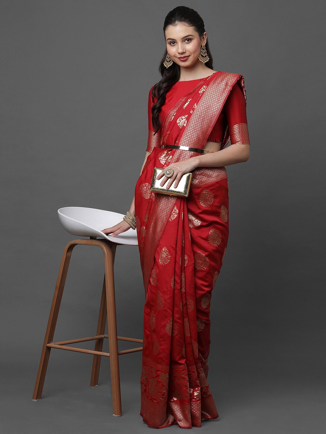 

Mitera Red & Gold-Toned Floral Silk Blend Banarasi Saree