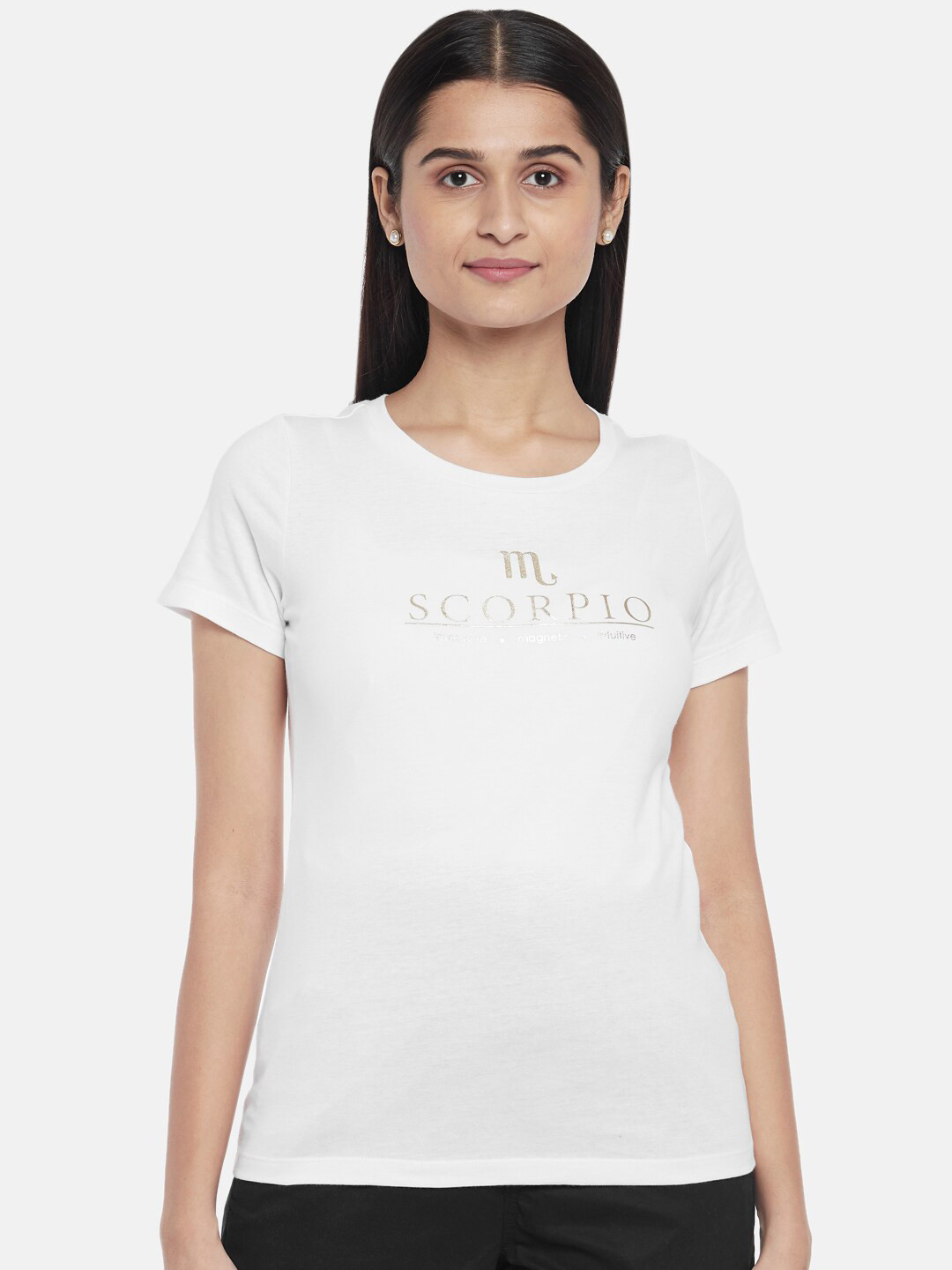 

Honey by Pantaloons Women White & Gold-Toned Typography Printed Pure Cotton T-shirt
