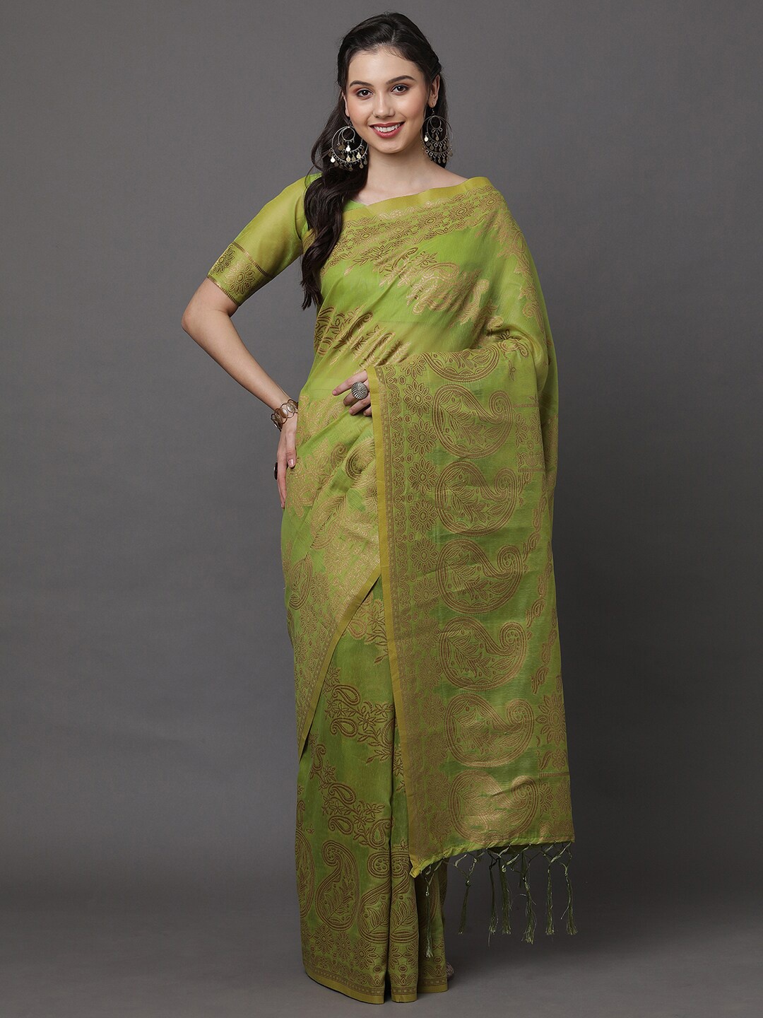 

Mitera Green & Gold-Toned Woven Design Zari Banarasi Saree