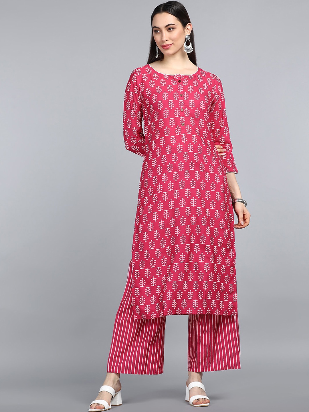 

AHIKA Women Pink Printed Layered Kurti with Palazzos