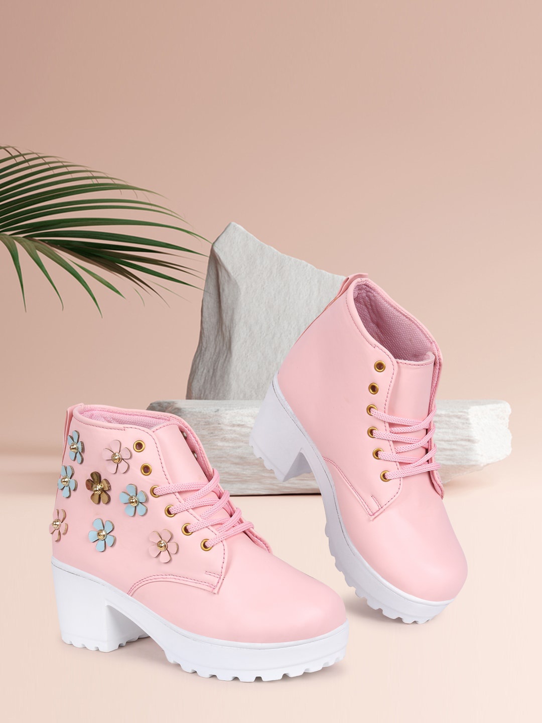 

TWIN TOES Pink Block Heeled Boots