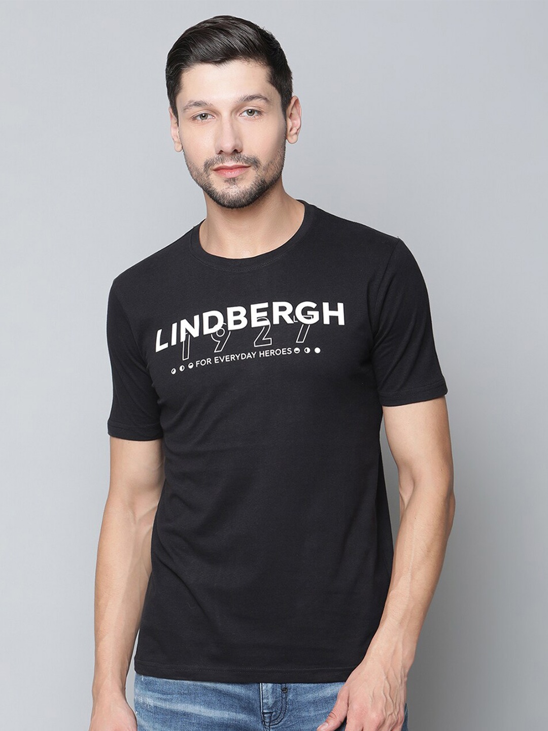 

LINDBERGH Men Black Typography Printed Regular Fit T-shirt