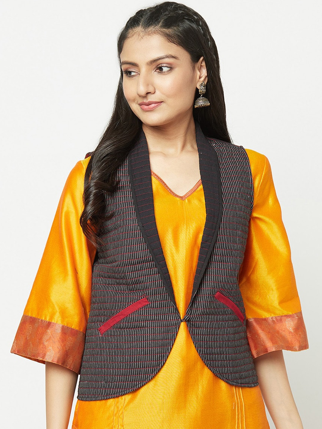 

Fabindia Women Black Geometric Checked Crop Tailored Jacket