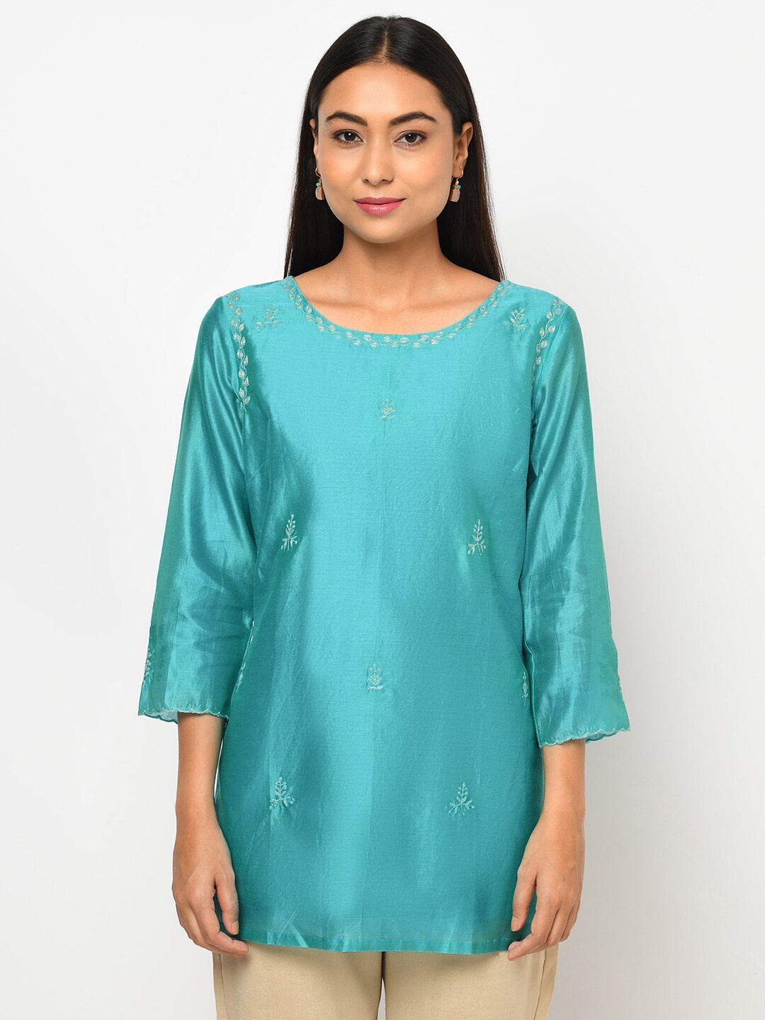 

Fabindia Women Blue Embroidered Straight Tunic
