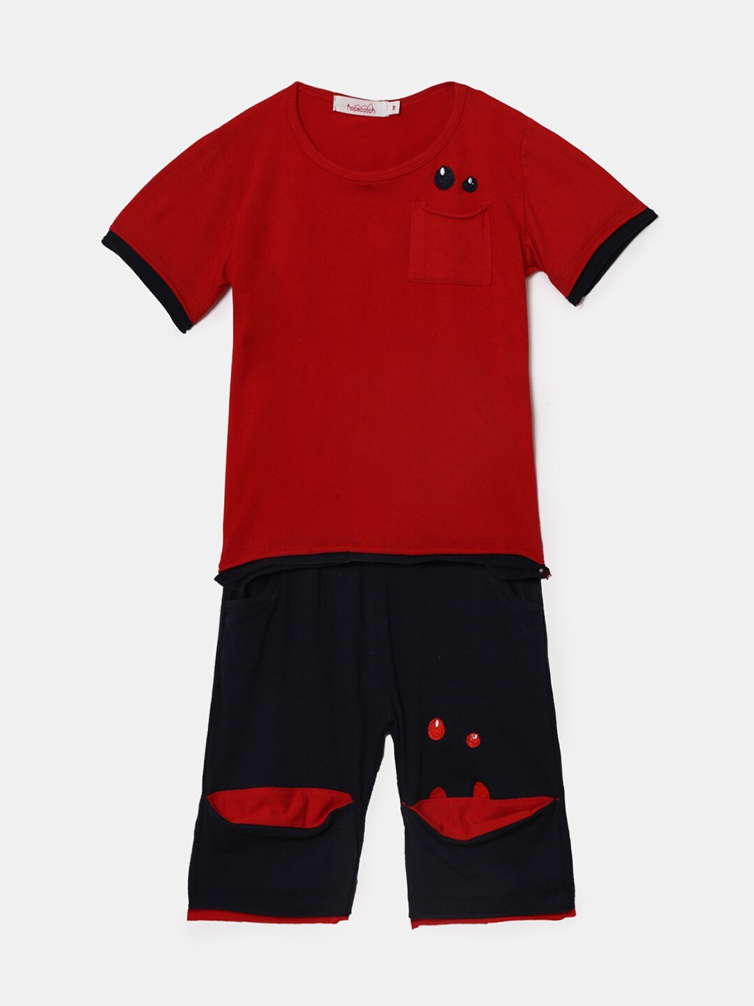 

Hopscotch Boys Red & Black T-Shirt & Short Set