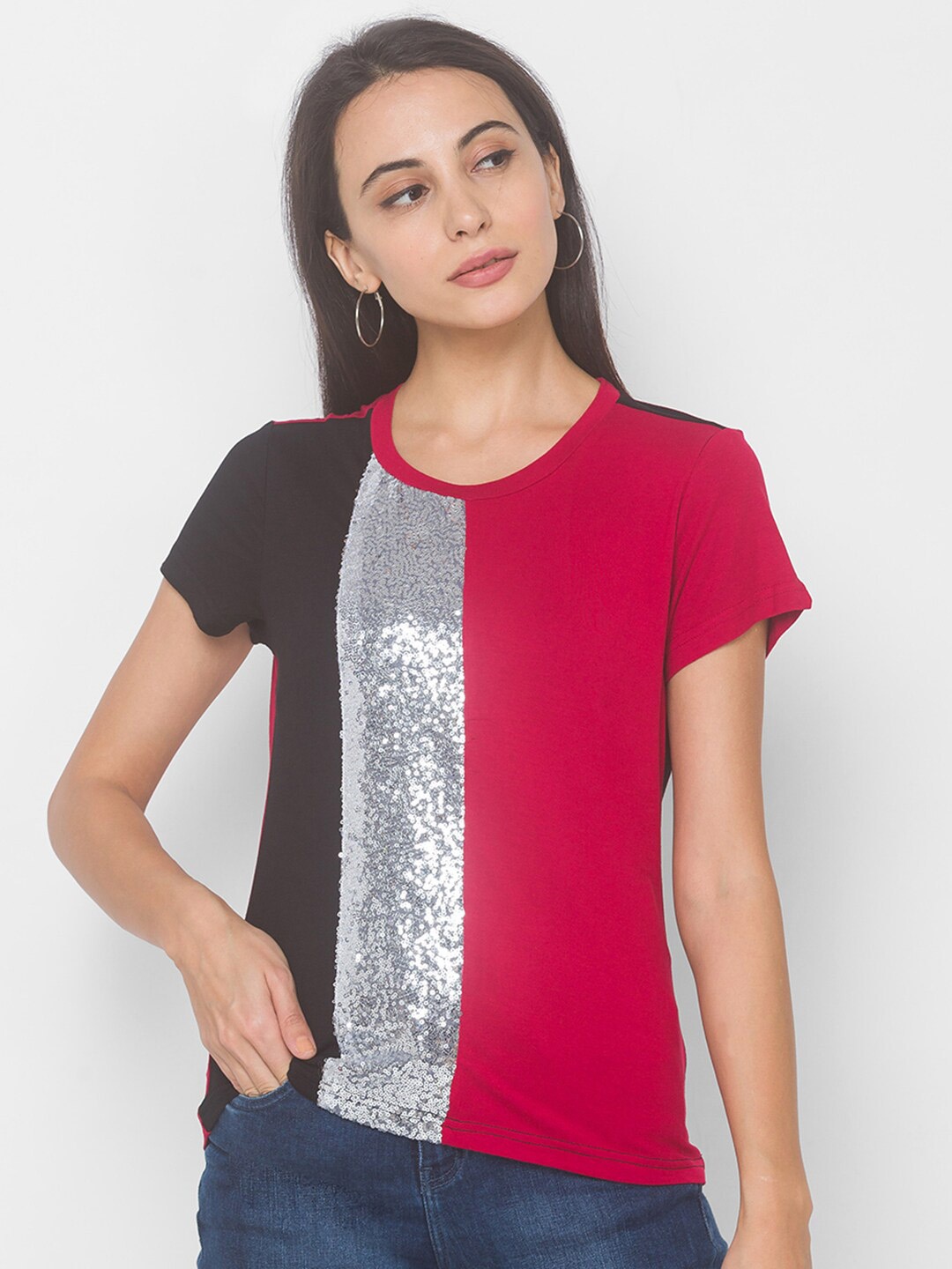 

Globus Women Fuchsia Red & Grey Colourblocked T-shirt