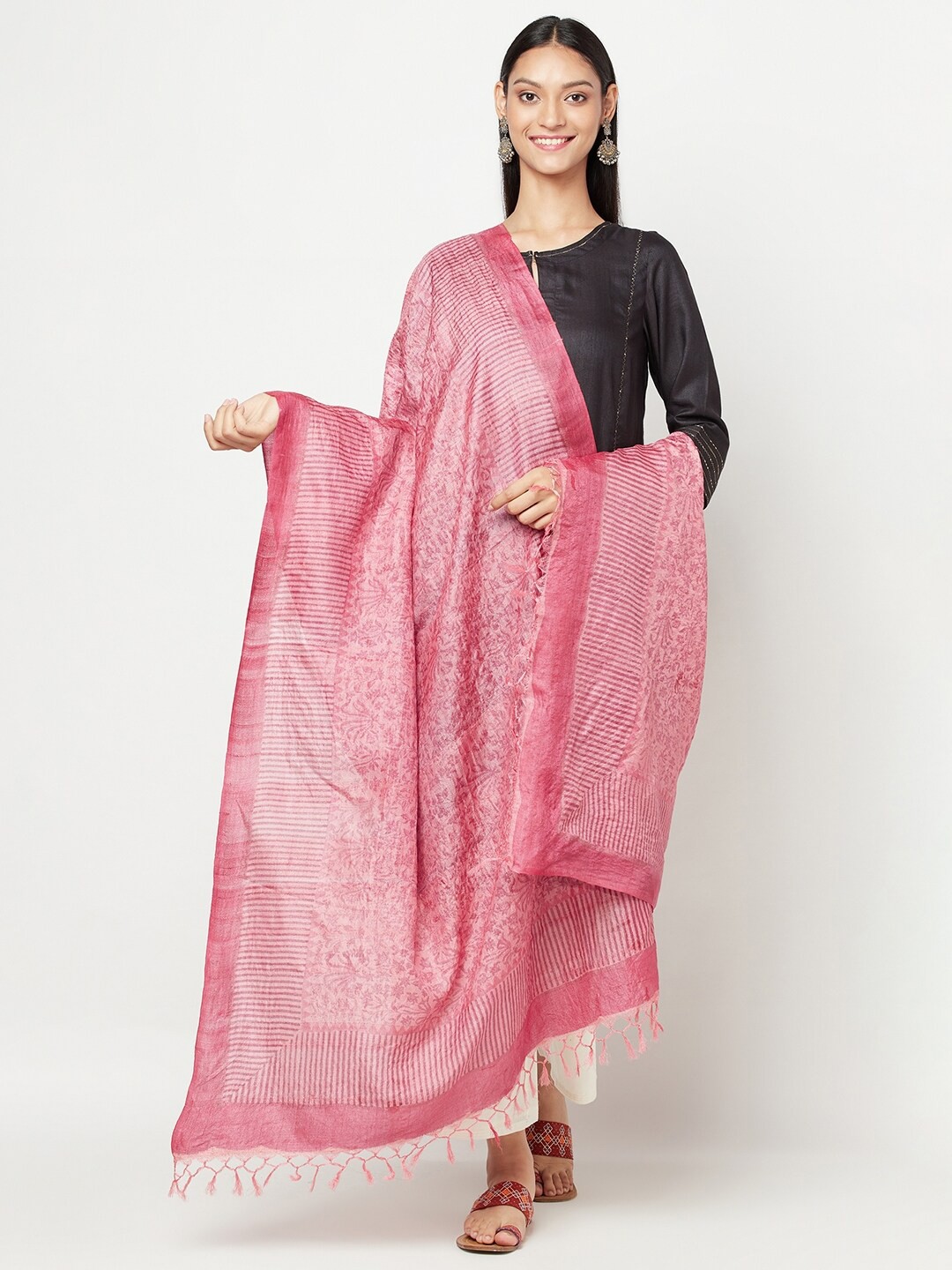 

Fabindia Woman Pink Printed Tussar Silk Dupatta