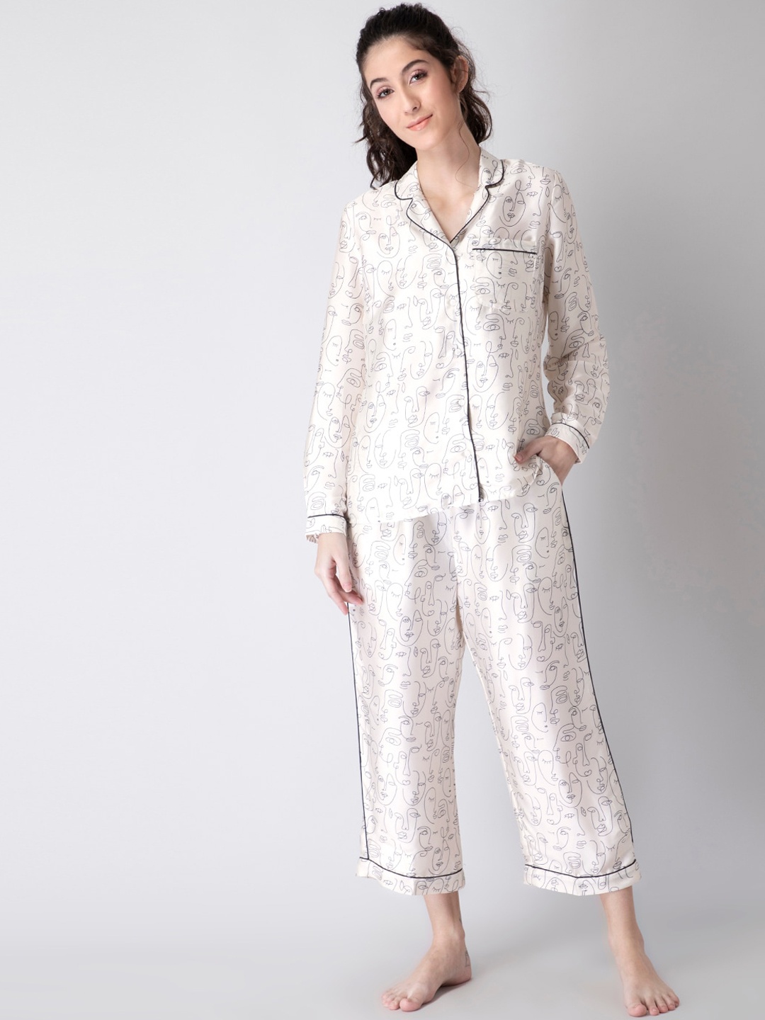 

FabAlley Women White & Black Printed Night suit