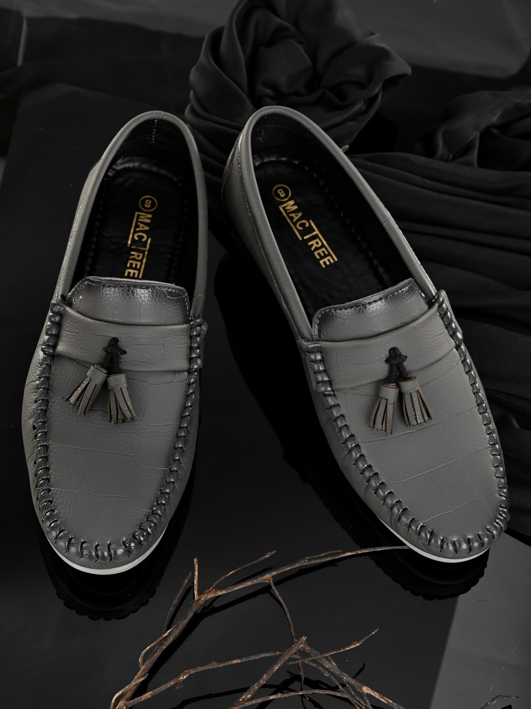 

Mactree Men Grey Loafers