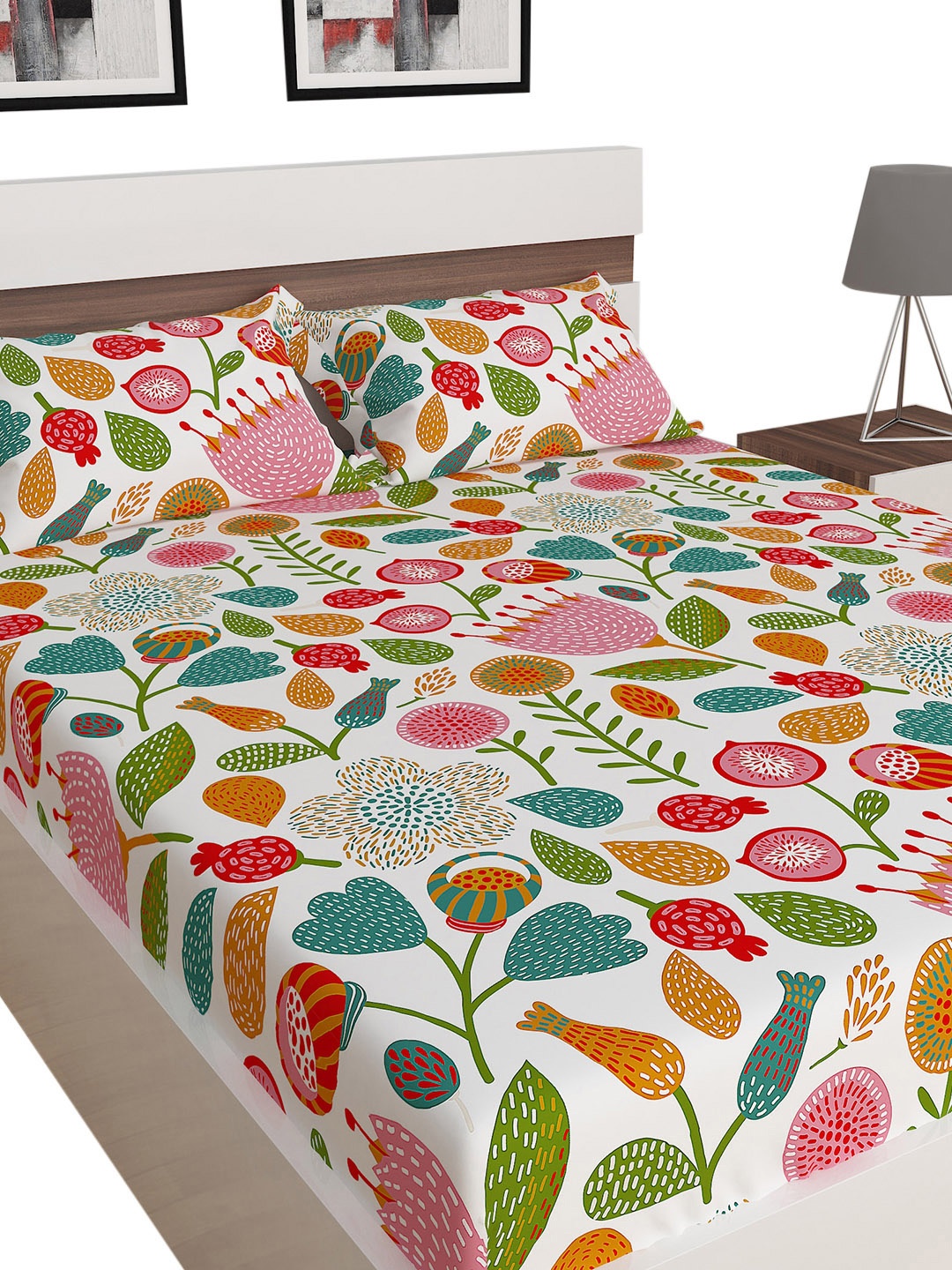 

Home Centre Assorted Floral 104 TC King Bedsheet With 2 Pillow Covers