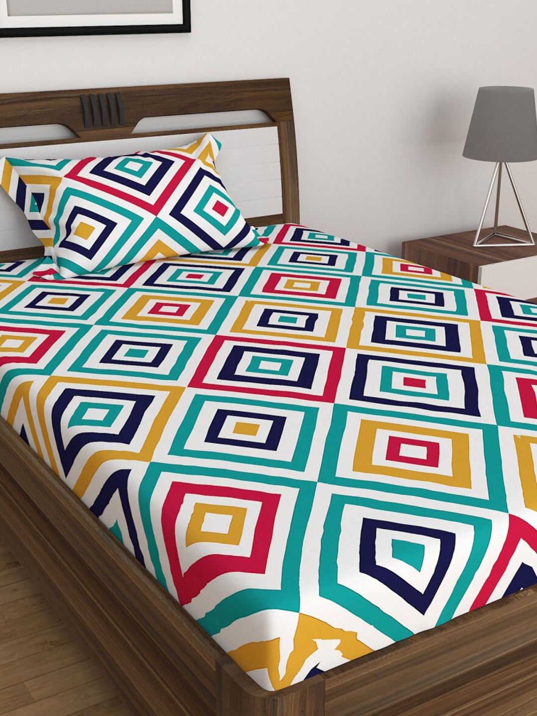 

Home Centre Juniper Rhombus Multicolour Printed Single Bedsheet Set, Assorted