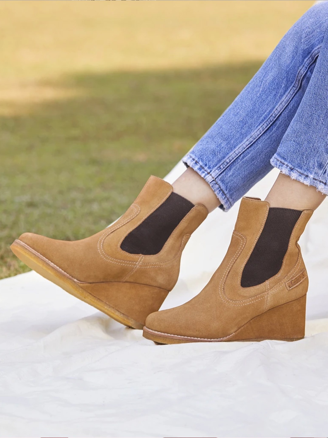 

Saint G Tan Brown Suede Leather Mid Heel Wedge Boots