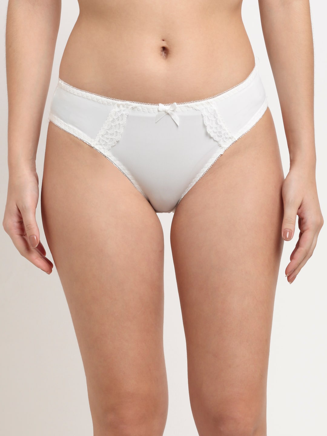 

Makclan Women White Dew Strings Panty