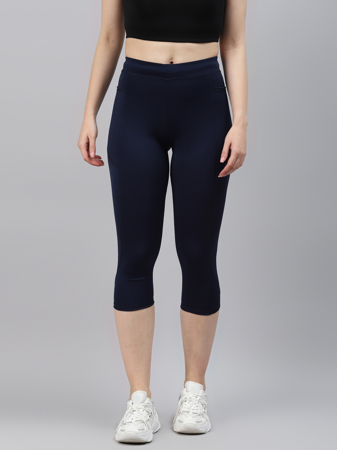 

Blinkin Women Navy Blue 3/4th High Waist Training Tights With Side Pockets