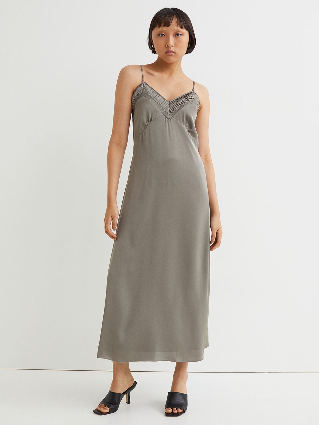 

H&M Women Grey Satin Slip Dress