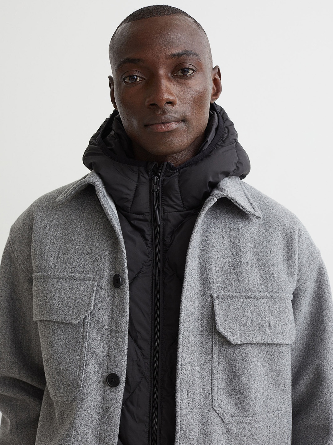 

H&M Men Black Quilted Lightweight Hooded Gilet