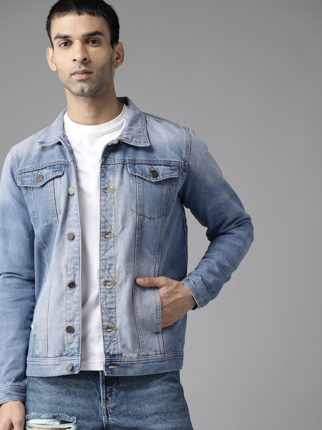 

Roadster Men Blue Pure Cotton Washed Denim Jacket