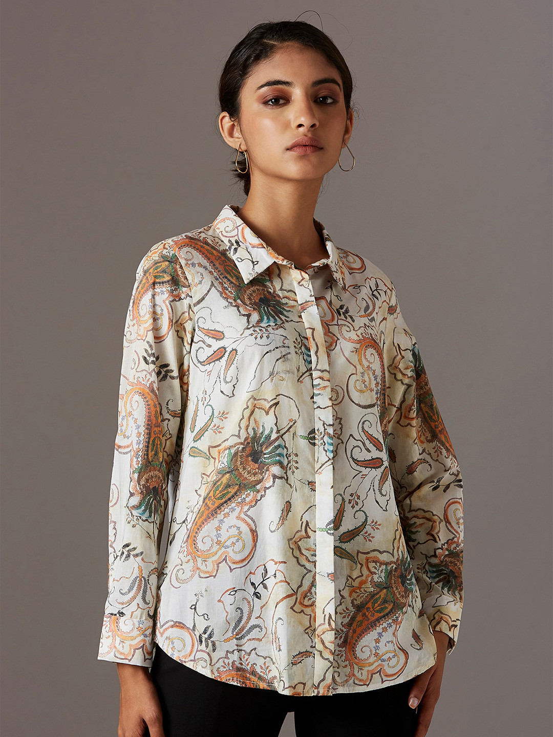 

W Women Off White Opaque Printed Pure Cotton Casual Shirt
