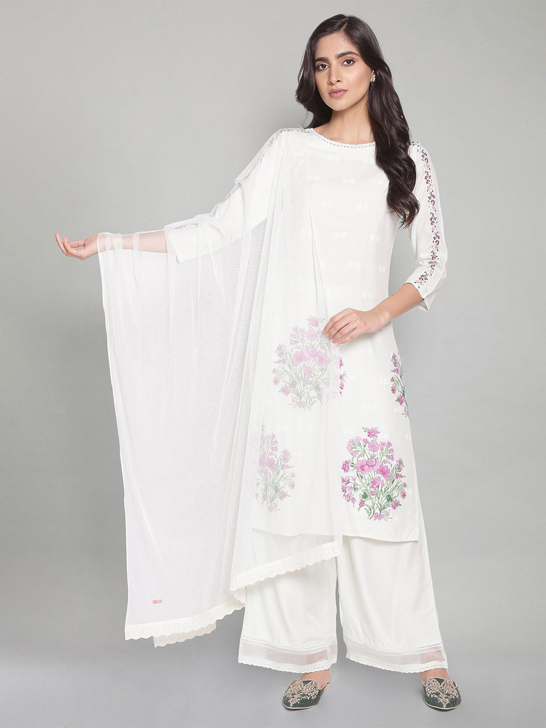 

W White Mesh Dupatta