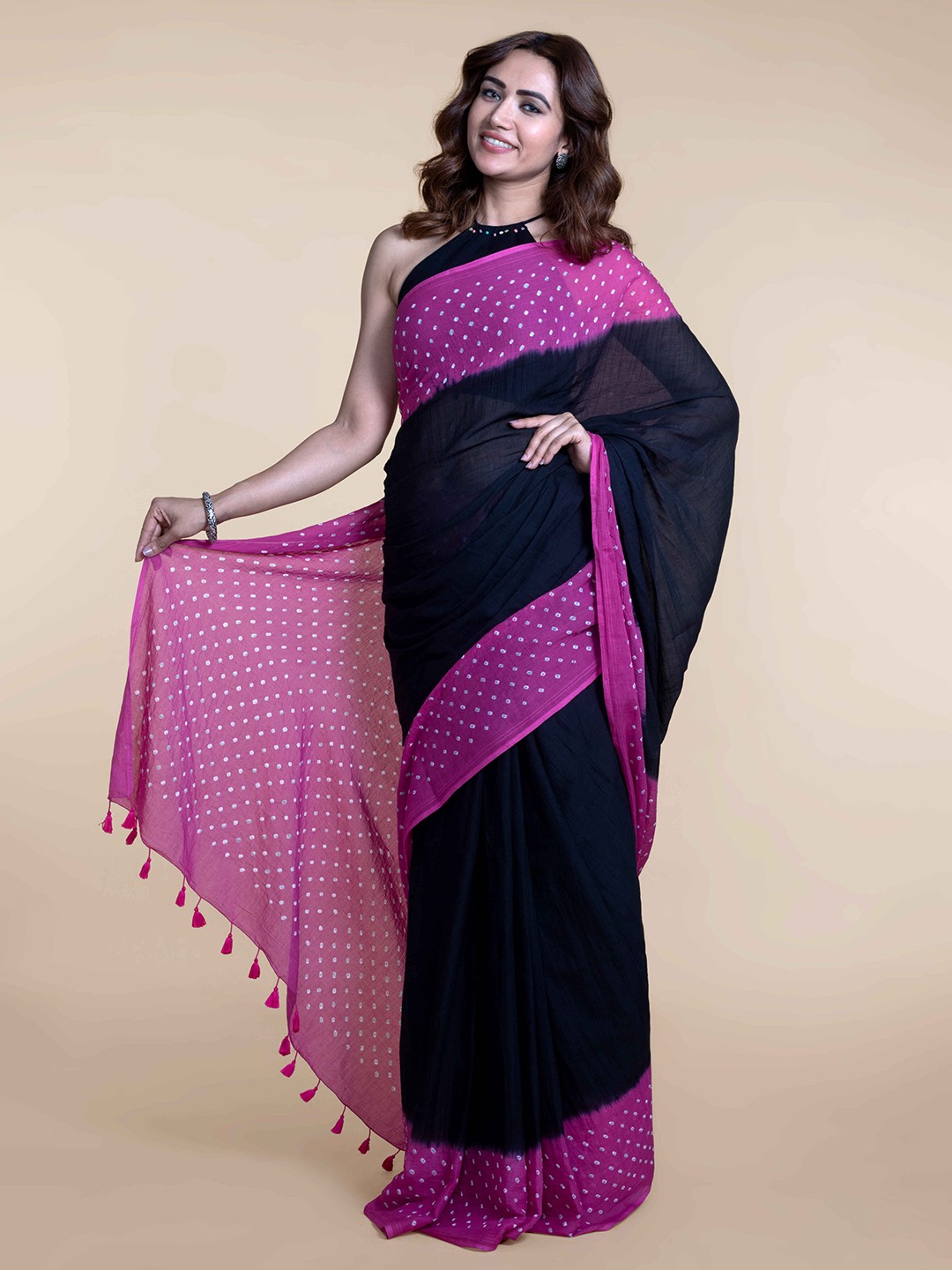 

Suta Black & Pink Bandhani Pure Cotton Saree