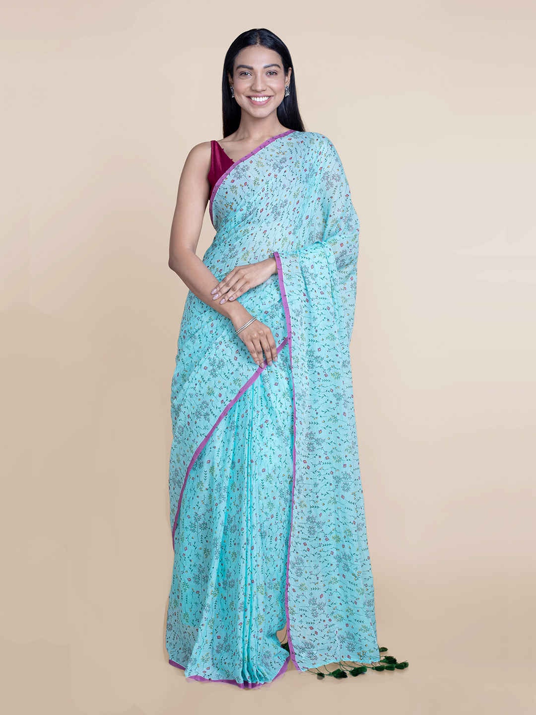 

Suta Blue & Green Floral Screen Printed Mul Cotton Saree