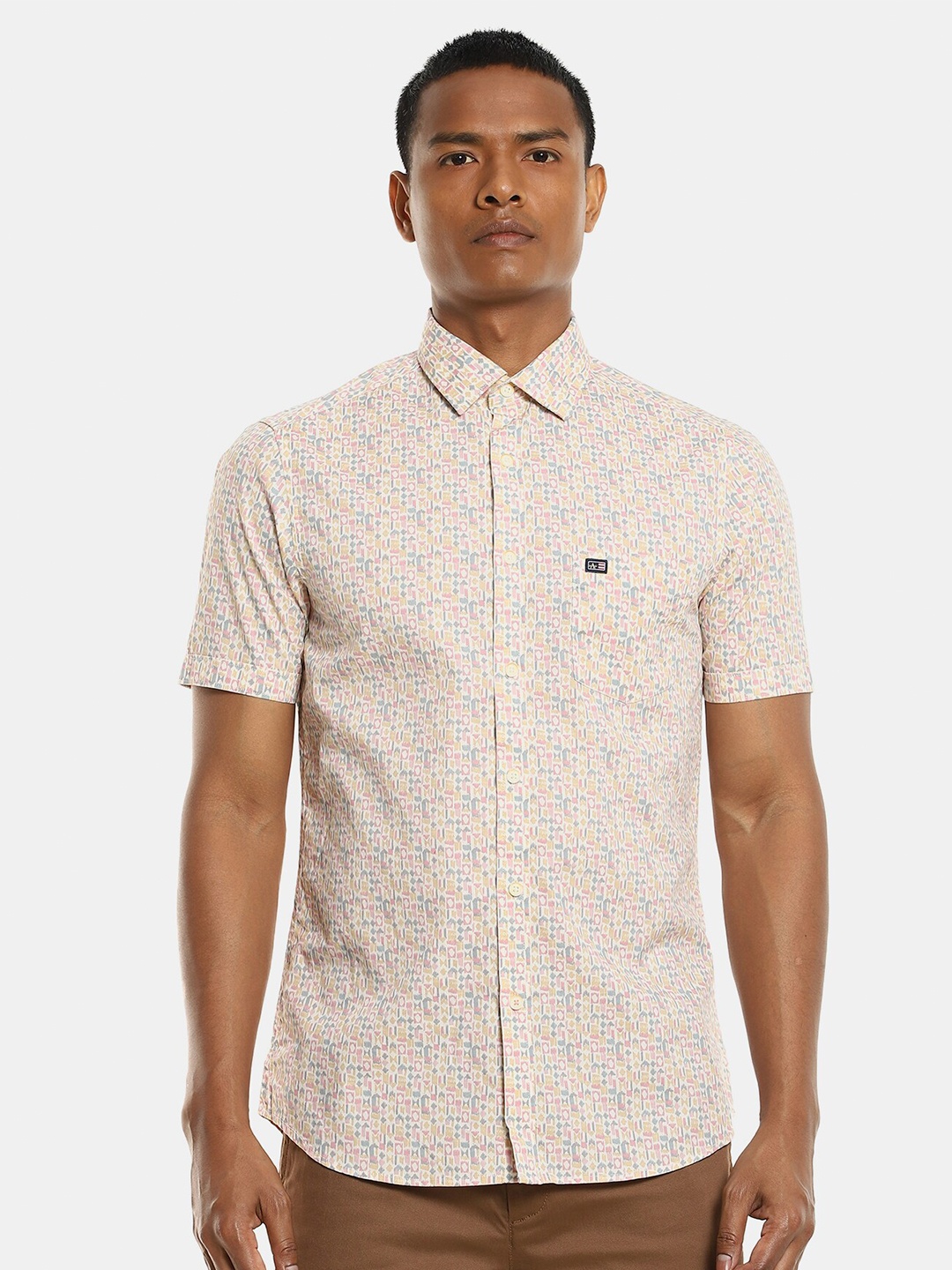 

Arrow Sport Men Beige Slim Fit Opaque Printed Casual Shirt