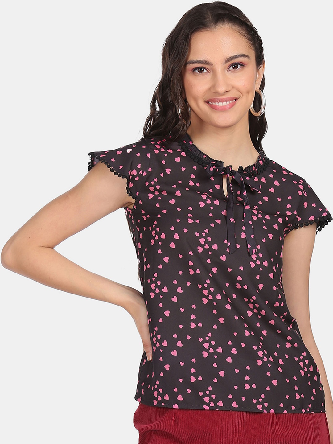 

Sugr Black & Pink Tie-Up Neck Regular Top