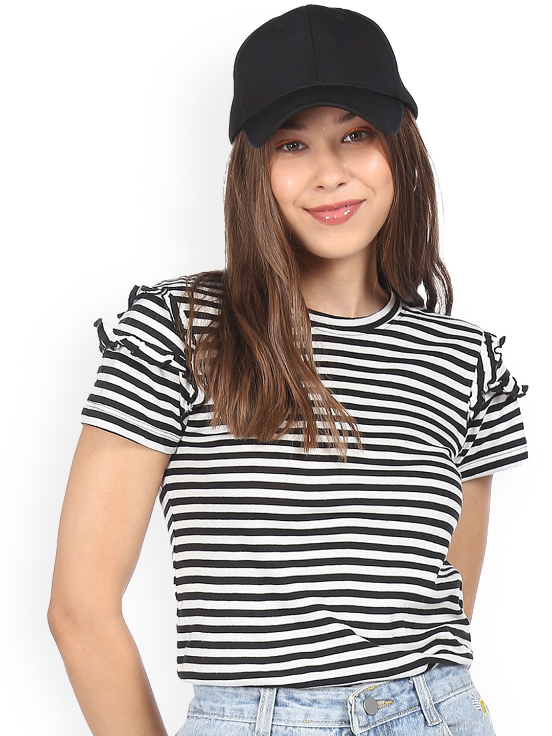 

Sugr White Round Neck Short Sleeves Striped Top