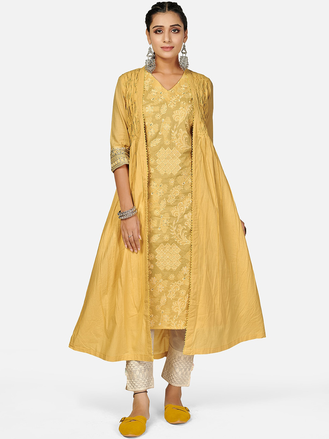 

Vbuyz Women Yellow & Silver-Toned Ethnic Motifs Embroidered Cotton Kurta With Shrug