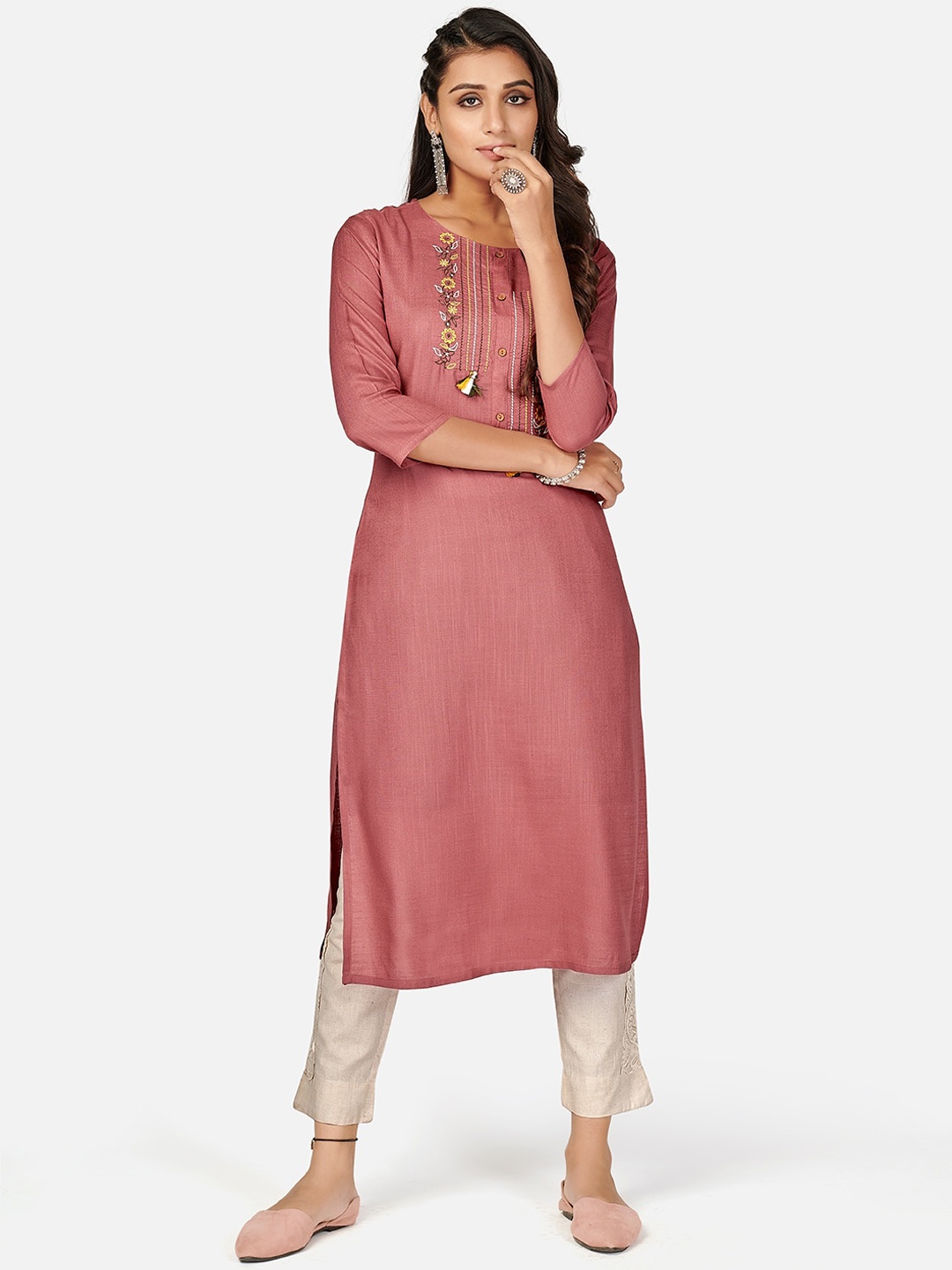 

Vbuyz Women Pink Thread Work Kurta