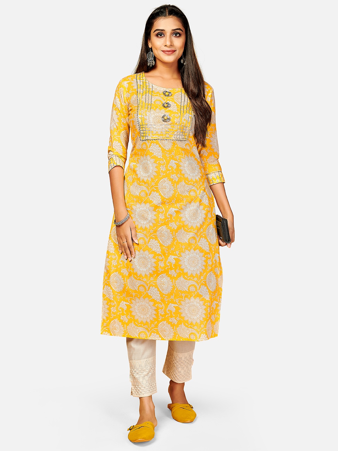 

Vbuyz Women Yellow Floral Printed Keyhole Neck Kurta