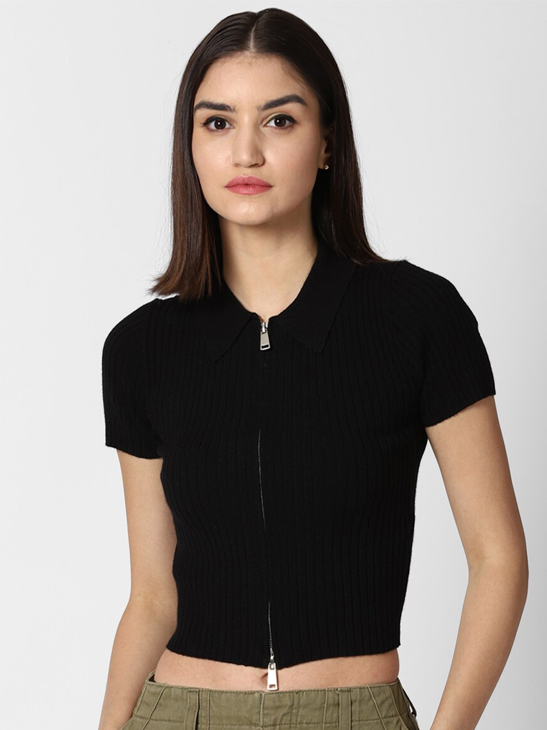 

FOREVER 21 Women Black Ribbed Crop Ribbed Zip-Front Top