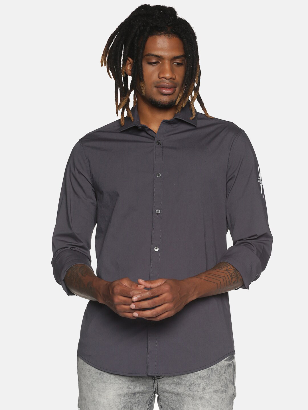 

ATTIITUDE Men Grey Slim Fit Opaque Cotton Blend Casual Shirt