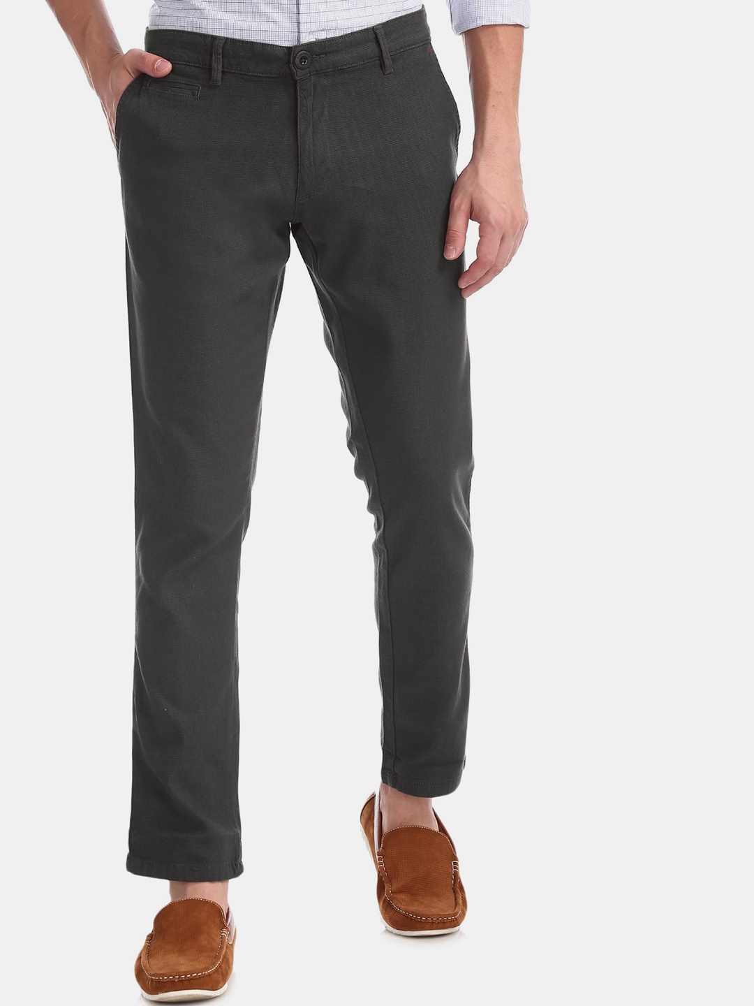 

Ruggers Men Grey Tapered Fit Cotton Trousers