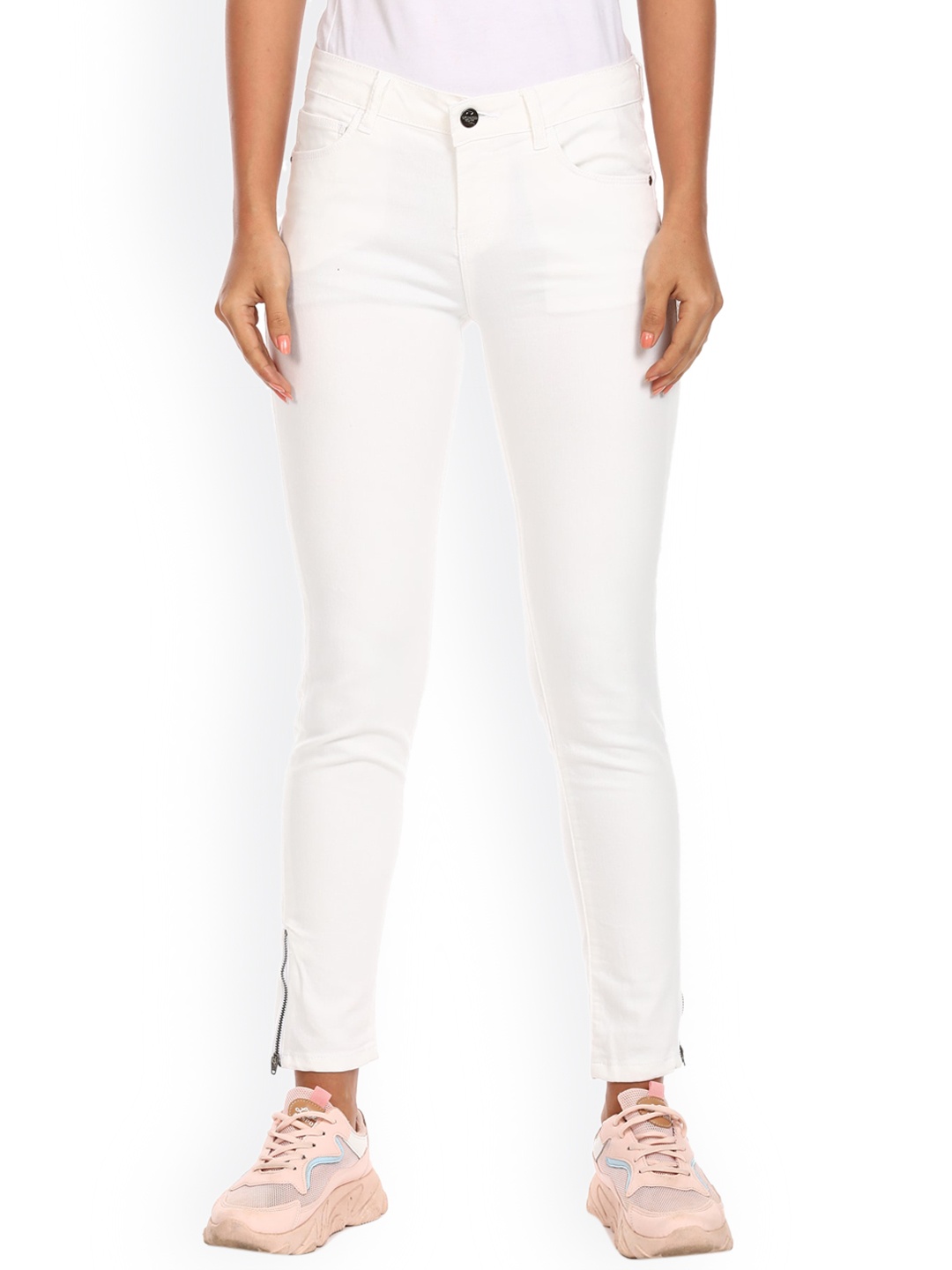 

Cherokee Women White Mid Rise Clean Look Jeans