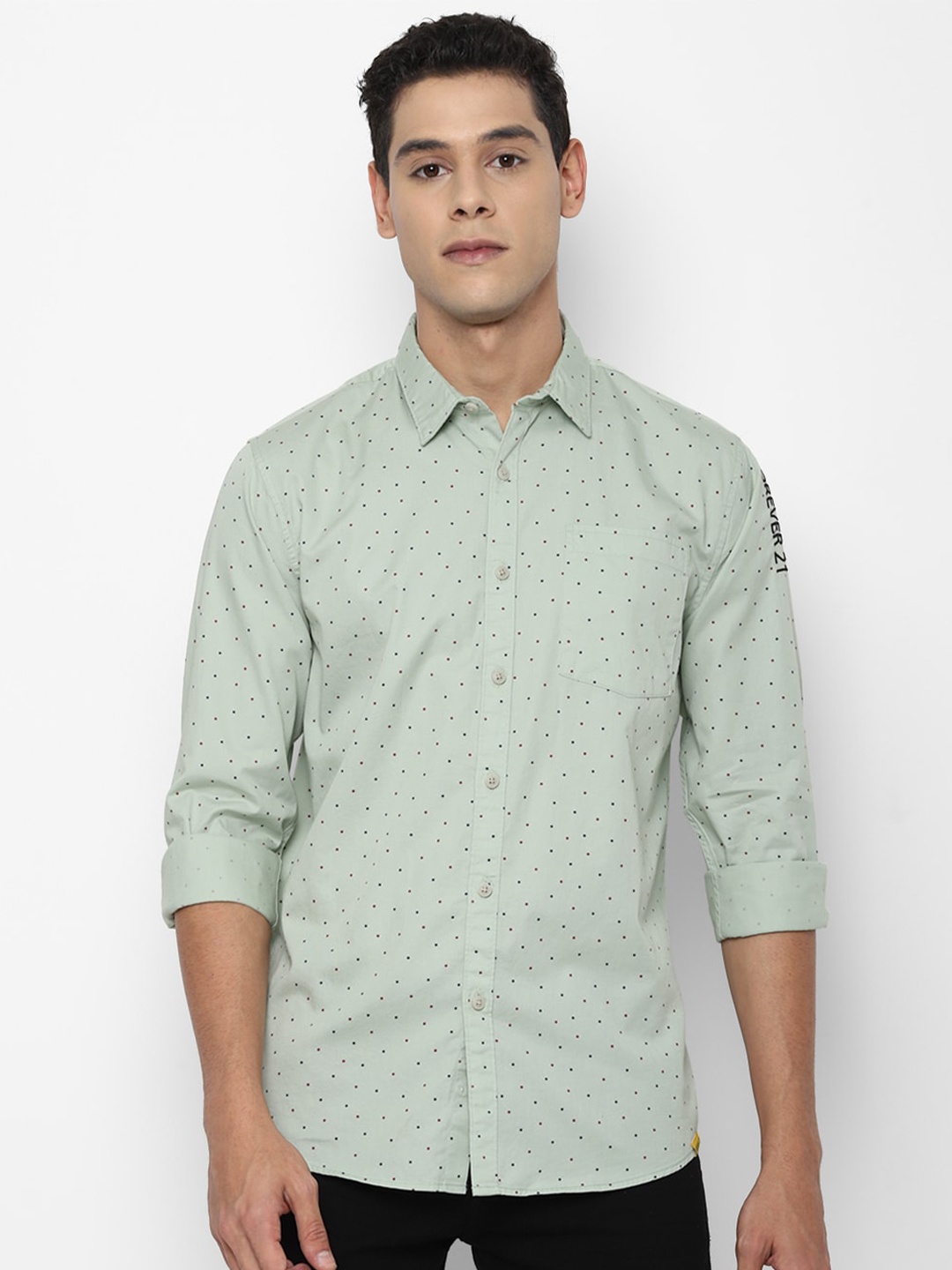 

FOREVER 21 Men Green Opaque Printed Casual Shirt