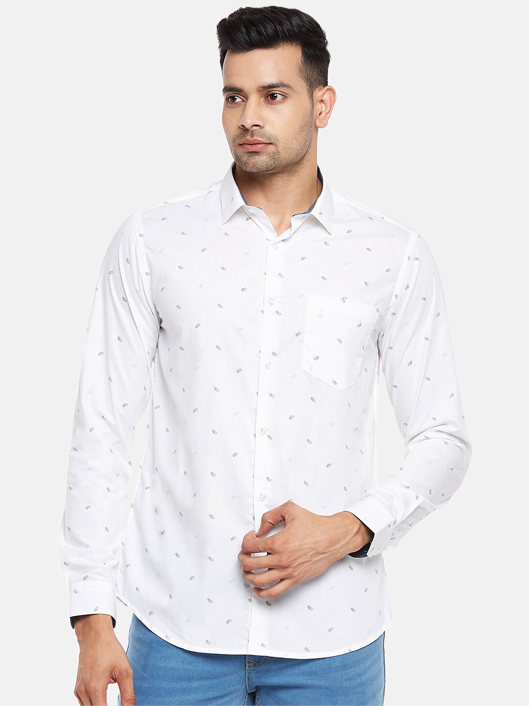 

BYFORD by Pantaloons Men White Slim Fit Opaque Printed Casual Shirt