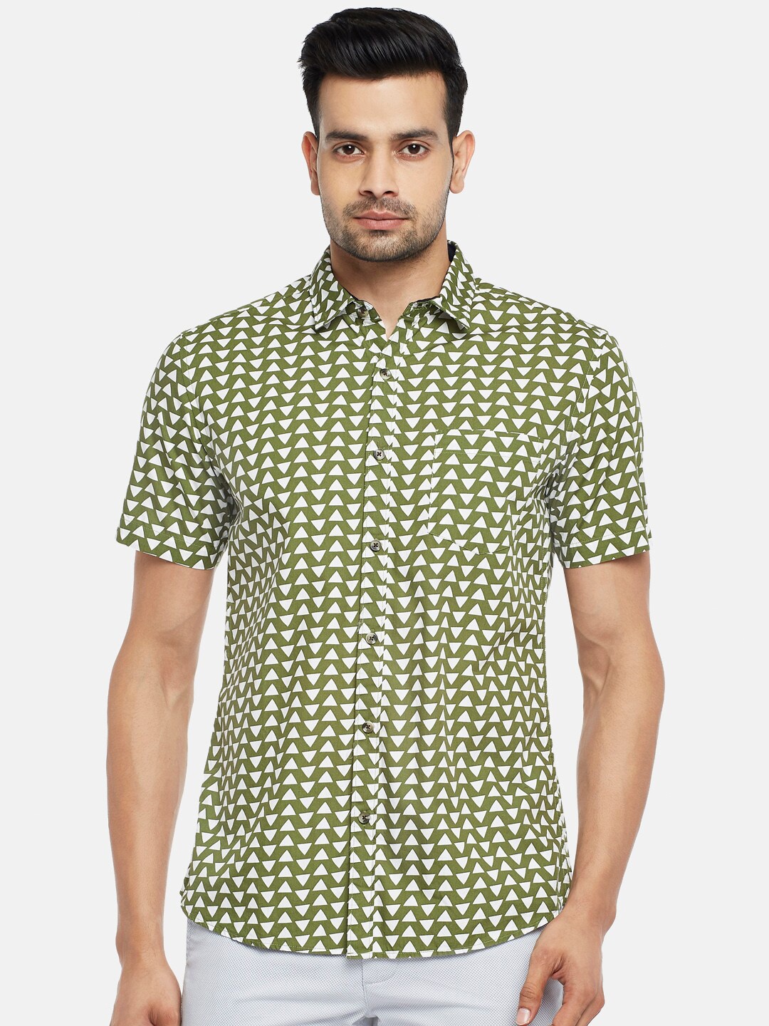 

BYFORD by Pantaloons Men Olive Green Slim Fit Printed Casual Shirt