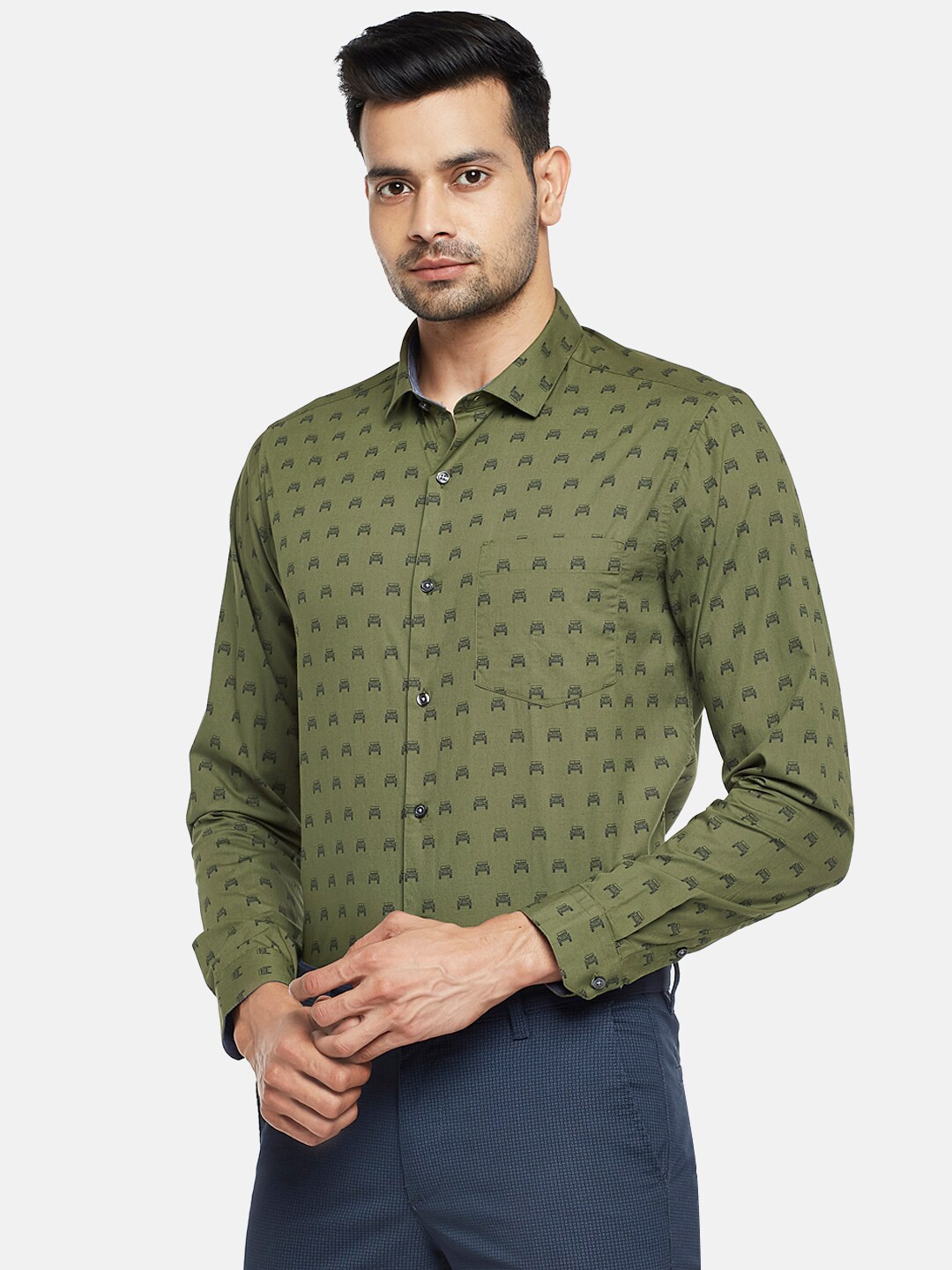 

BYFORD by Pantaloons Men Olive Green & Black Slim Fit Printed Pure Cotton Party Shirt