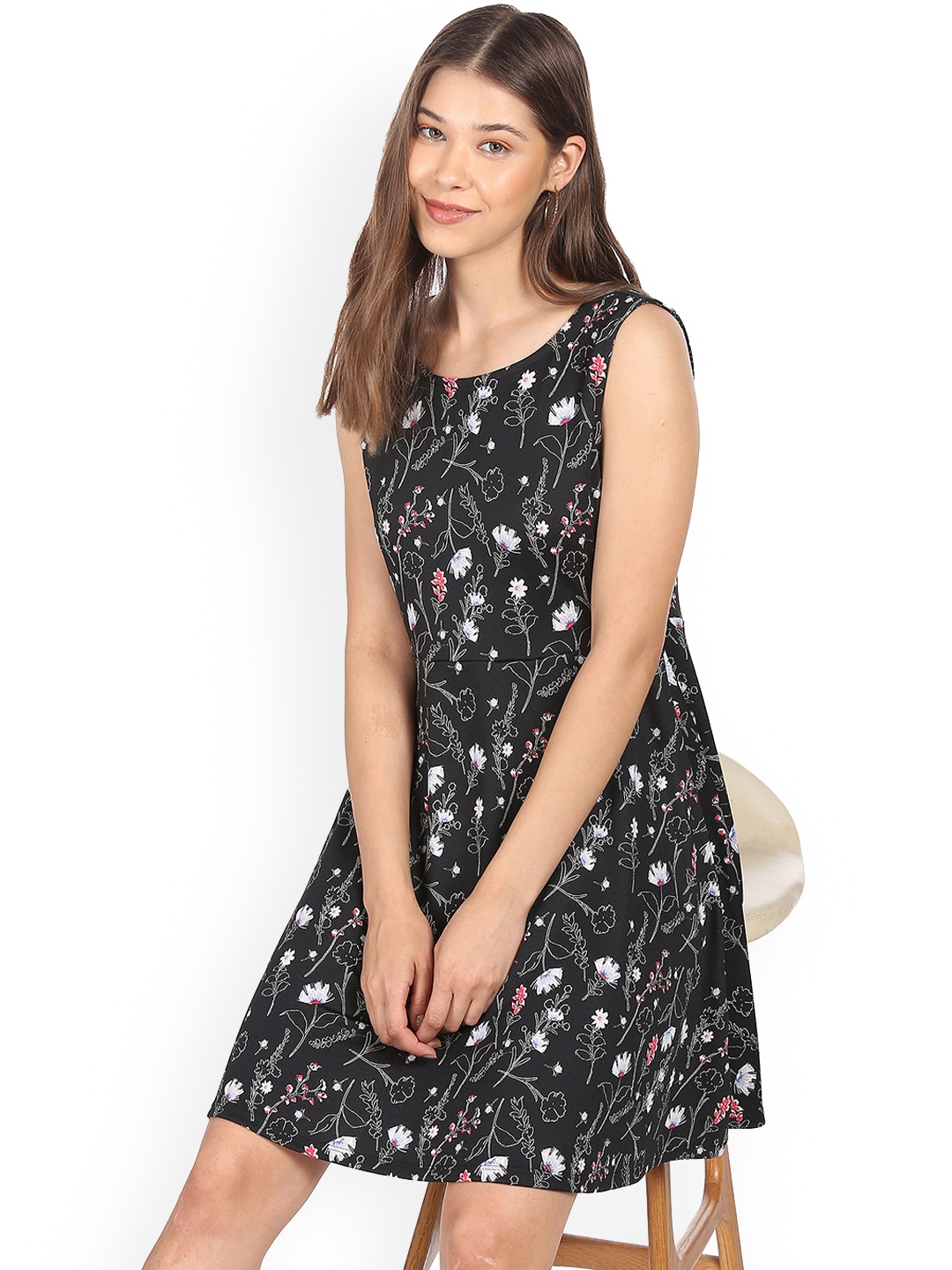 

Sugr Black Cut Out Back Printed Skater Dress