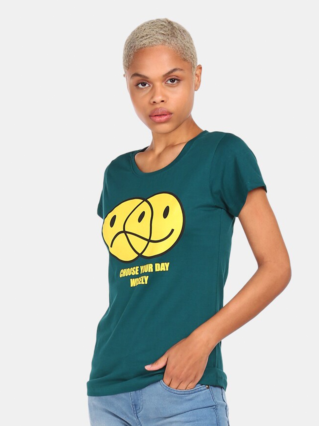 

Sugr Women Teal Green & Yellow Graphic Printed Cotton T-shirt