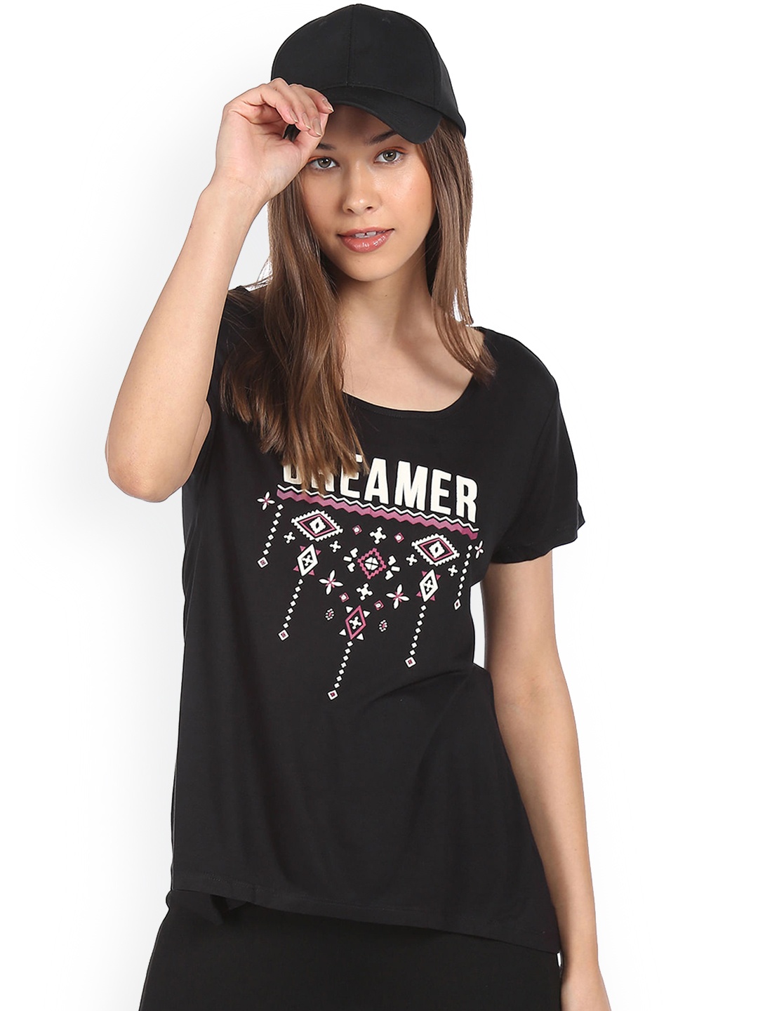 

Sugr Women Black Round Neck Graphic Print T-Shirt