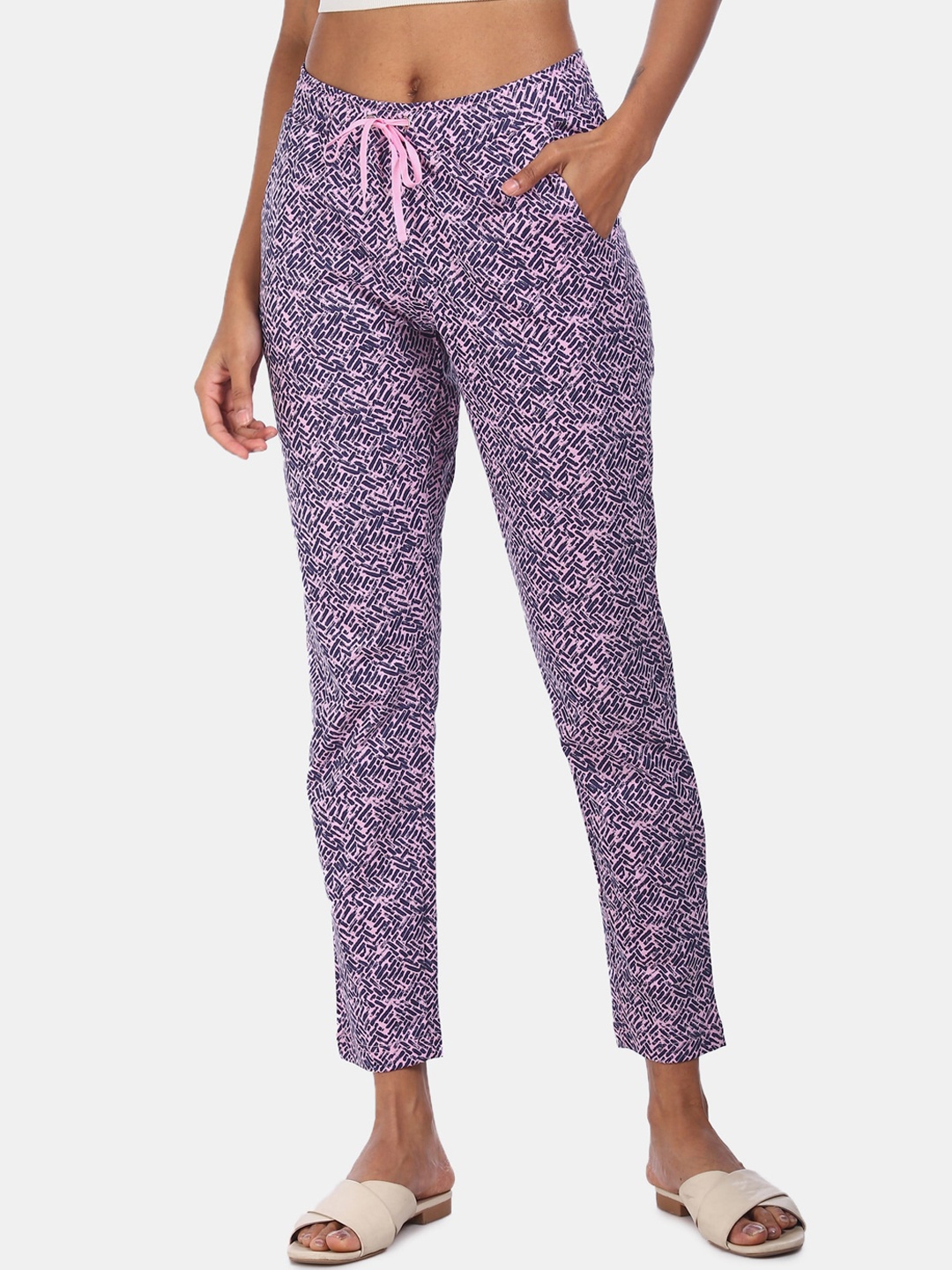 

Sugr Women Pink & Navy Blue Printed Track Pants