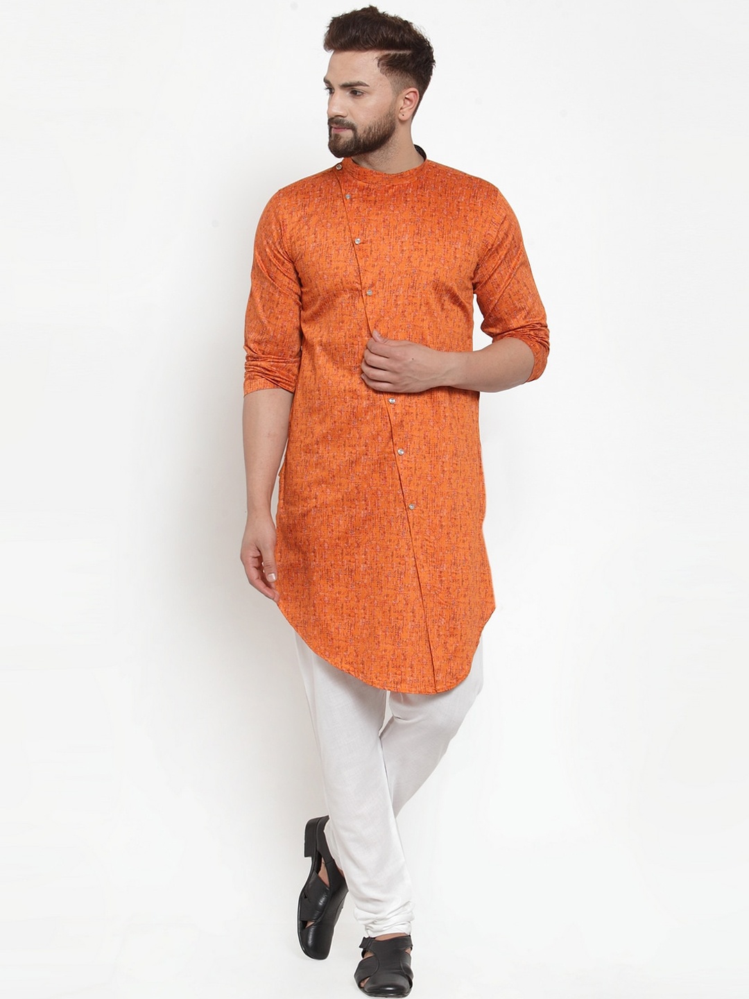 

KLOTTHE Men Orange Thread Work Kurta