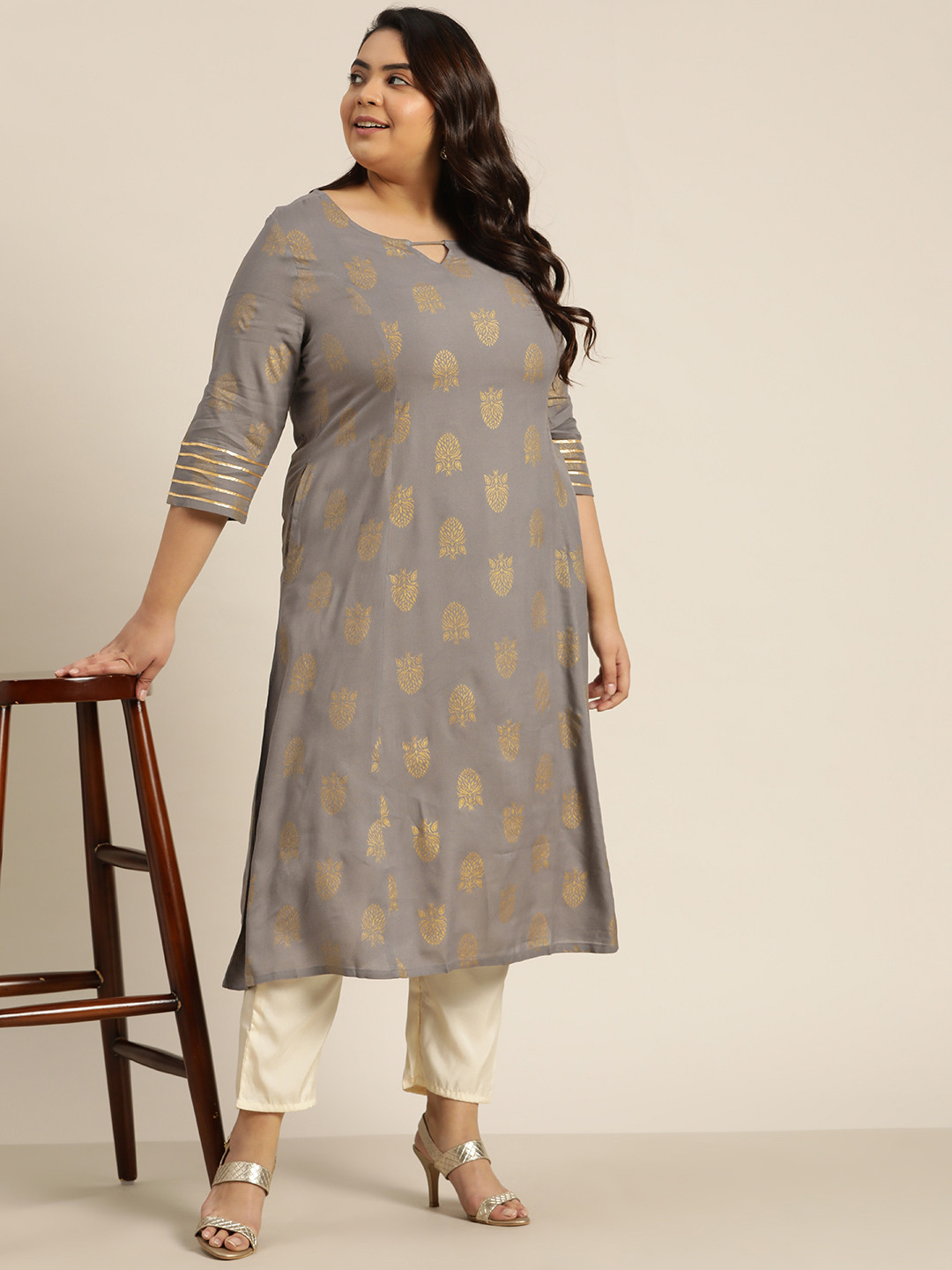 

Sztori Women Plus Size Charcoal Grey Ethnic Motifs Printed Gotta Patti Kurta