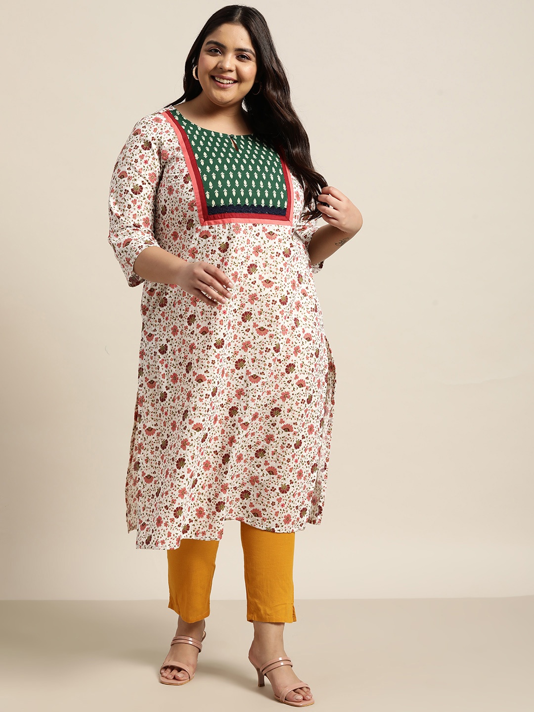 

Sztori Women Plus Size White & Green Floral Printed Pure Cotton Kurta