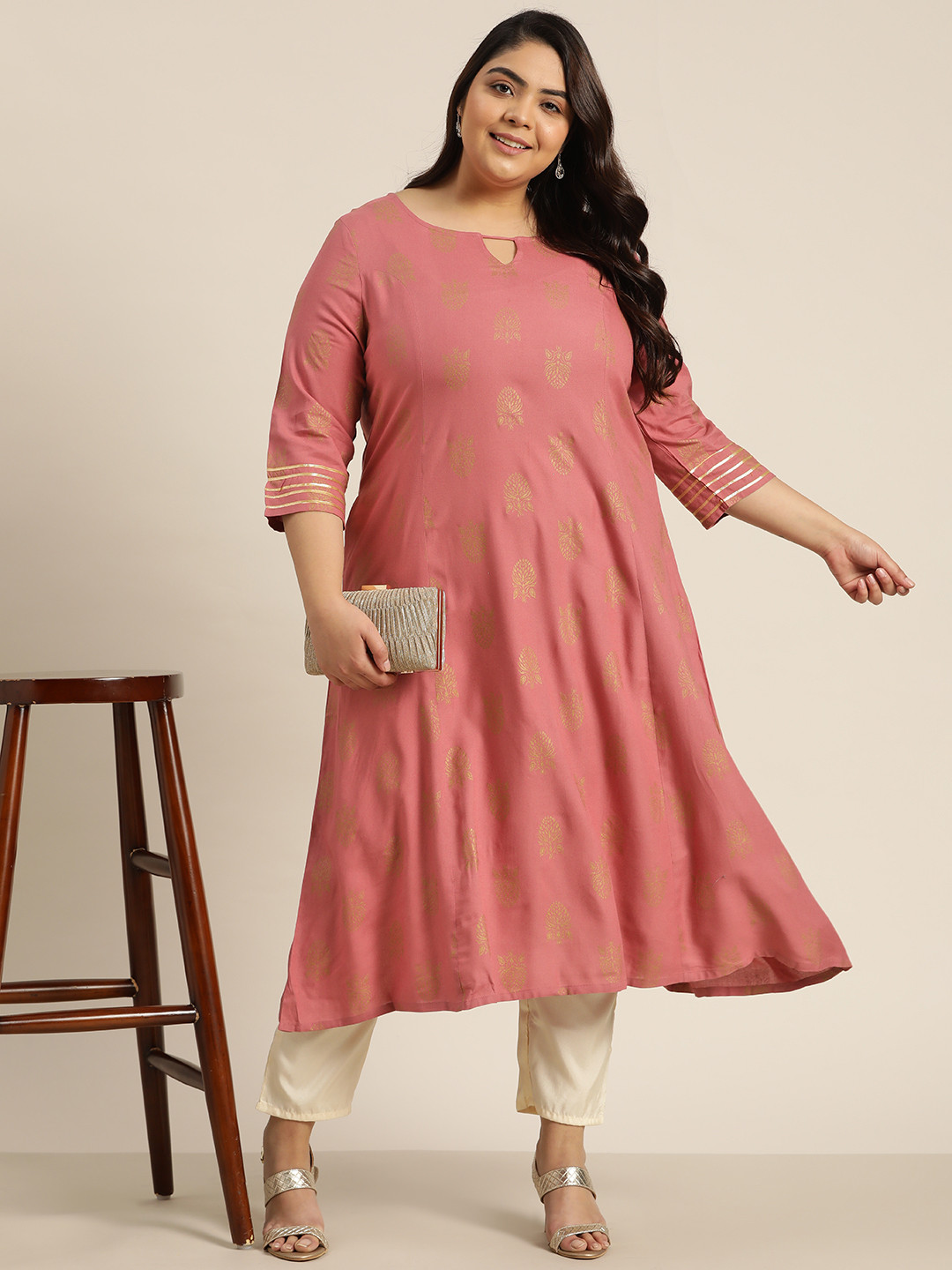 

Sztori Women Plus Size Dusty Pink Ethnic Motifs Printed Gotta Patti Kurta