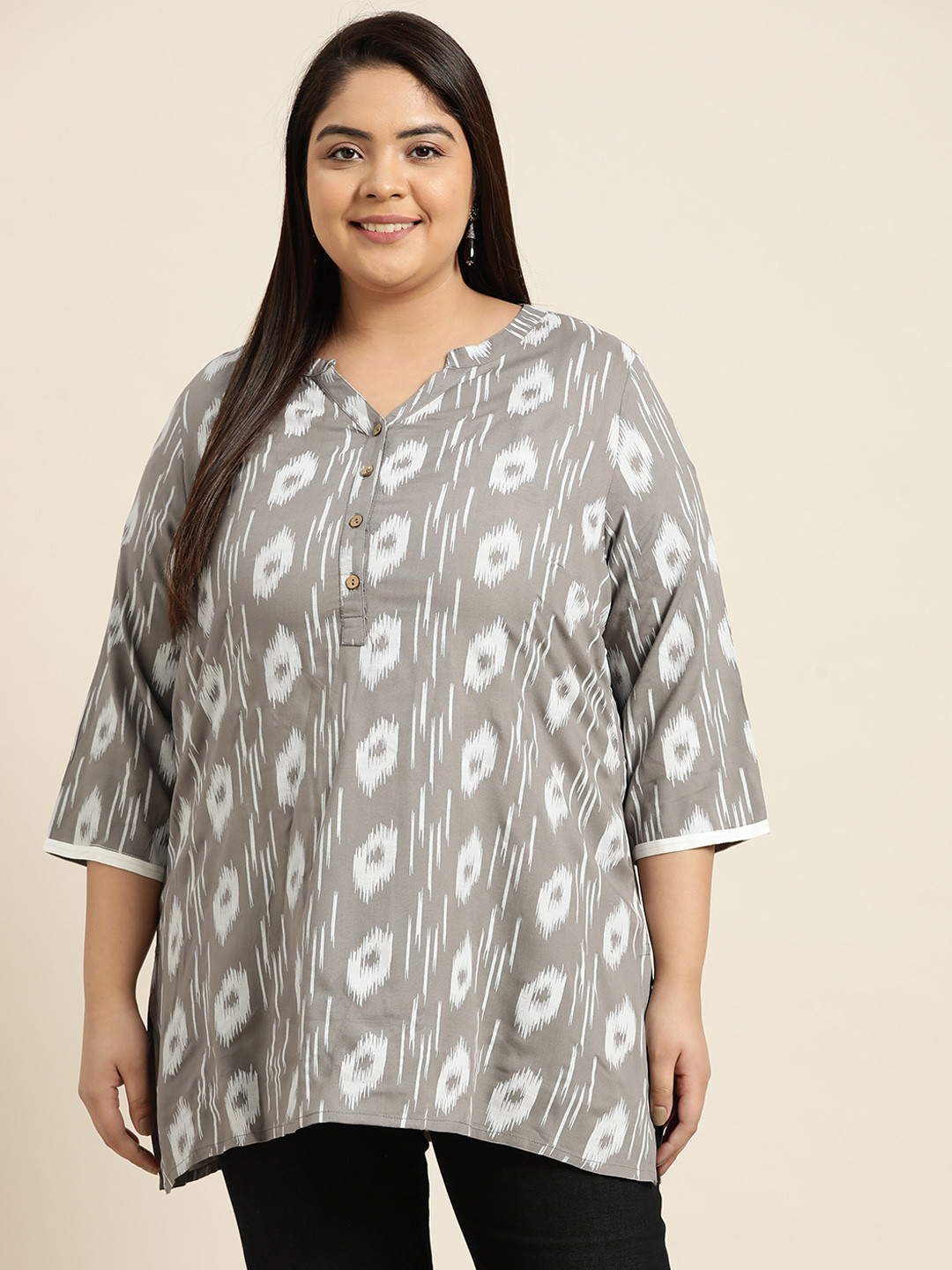 

Sztori Women Plus Size Grey & White Abstract Printed Kurti